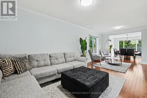 73 Malhotra Court Ottawa ON K1V 1K3