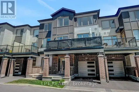 815 Kiniw Private Ottawa ON K1K 4Z4