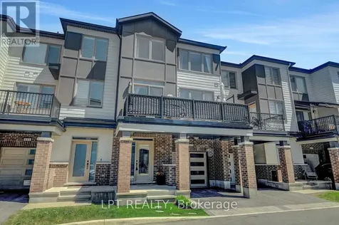 815 Kiniw Private Ottawa ON K1K 4Z4
