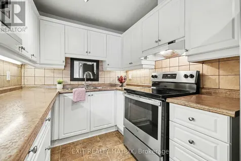 112 Castlefrank Road Ottawa ON K2L 2Y8