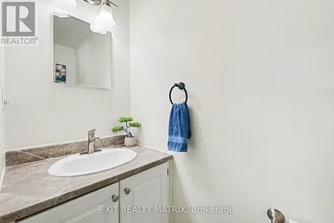 112 Castlefrank Road Ottawa ON K2L 2Y8