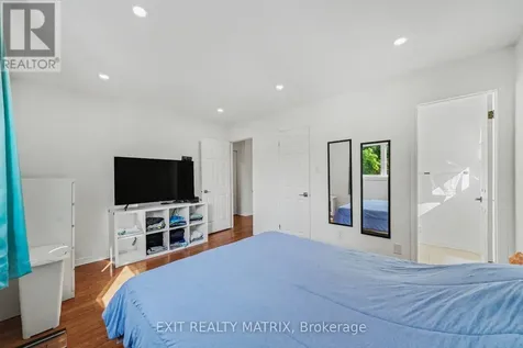 3773 Autumnwood Street Ottawa ON K1T 2G7