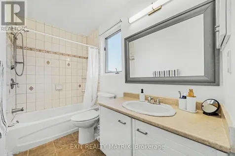 3773 Autumnwood Street Ottawa ON K1T 2G7