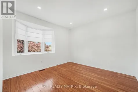 3773 Autumnwood Street Ottawa ON K1T 2G7