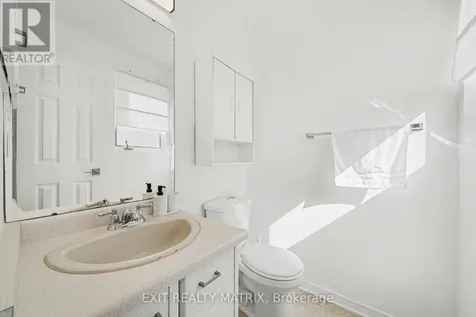 3773 Autumnwood Street Ottawa ON K1T 2G7