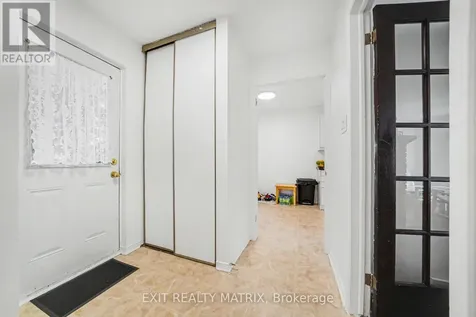 3773 Autumnwood Street Ottawa ON K1T 2G7