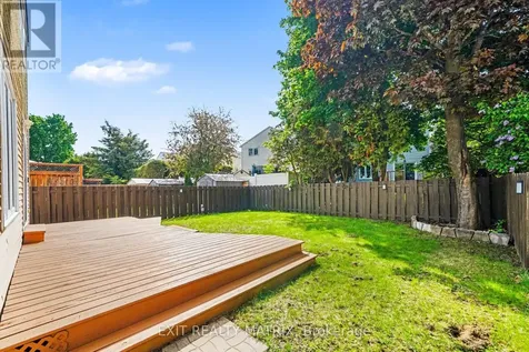 3773 Autumnwood Street Ottawa ON K1T 2G7