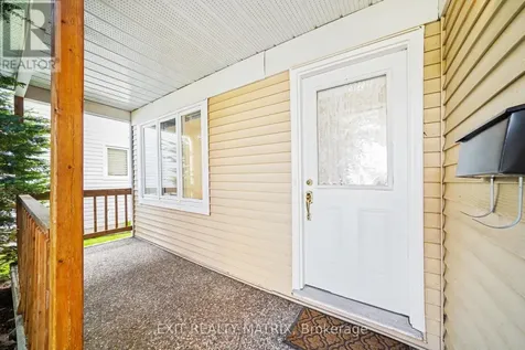 3773 Autumnwood Street Ottawa ON K1T 2G7