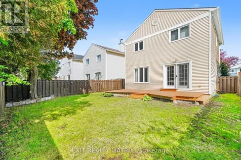 3773 Autumnwood Street Ottawa ON K1T 2G7