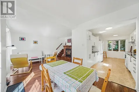 3773 Autumnwood Street Ottawa ON K1T 2G7