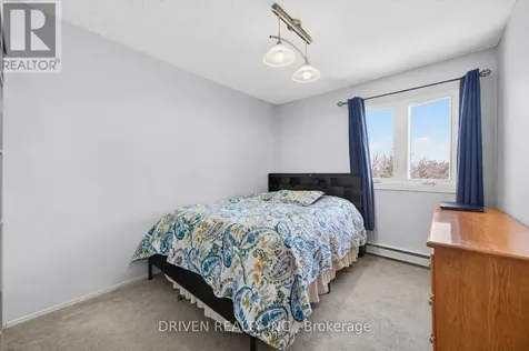 158 A Mcarthur Avenue Ottawa ON K1L 7E7