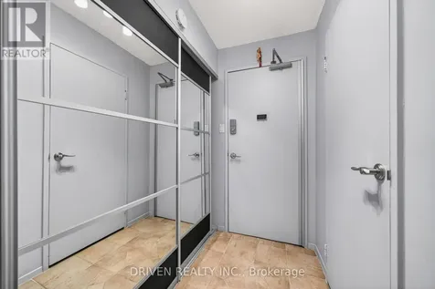 158 A Mcarthur Avenue Ottawa ON K1L 7E7