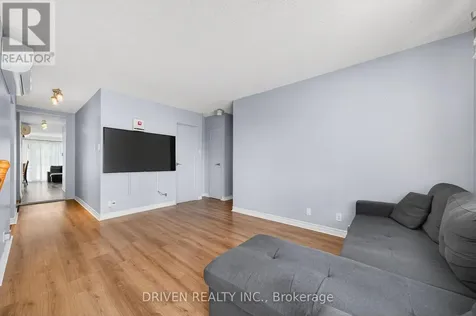 158 A Mcarthur Avenue Ottawa ON K1L 7E7