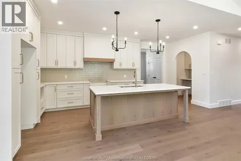 71 Rosewood Crescent Chatham ON N7M 0P4
