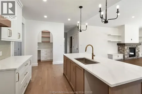 71 Rosewood Crescent Chatham ON N7M 0P4