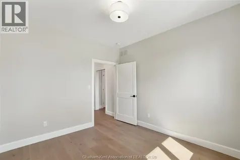 71 Rosewood Crescent Chatham ON N7M 0P4