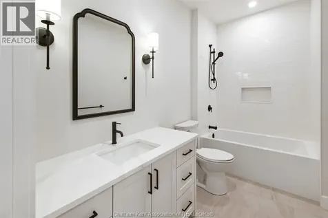 71 Rosewood Crescent Chatham ON N7M 0P4