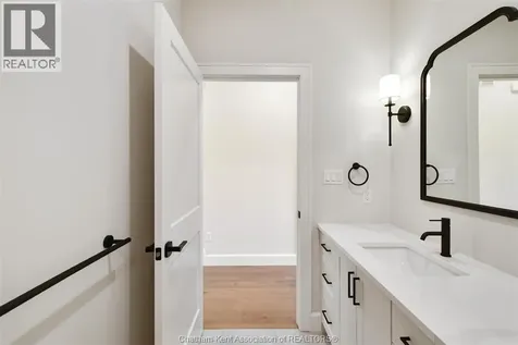 71 Rosewood Crescent Chatham ON N7M 0P4