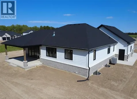 71 Rosewood Crescent Chatham ON N7M 0P4