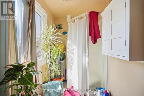 24 Hincks Street St. Thomas ON N5R 3N6