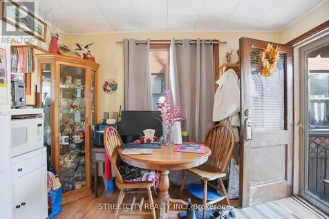 24 Hincks Street St. Thomas ON N5R 3N6