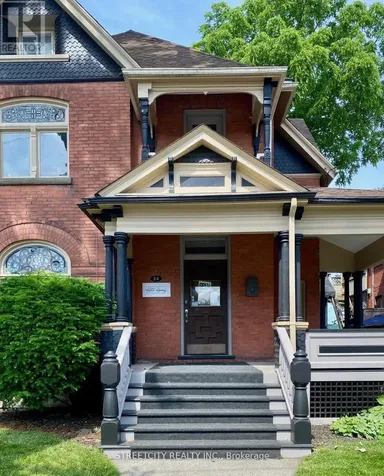 24 Hincks Street St. Thomas ON N5R 3N6