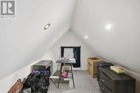 24 Hincks Street St. Thomas ON N5R 3N6