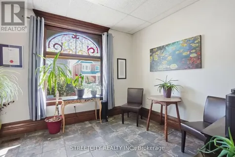 24 Hincks Street St. Thomas ON N5R 3N6