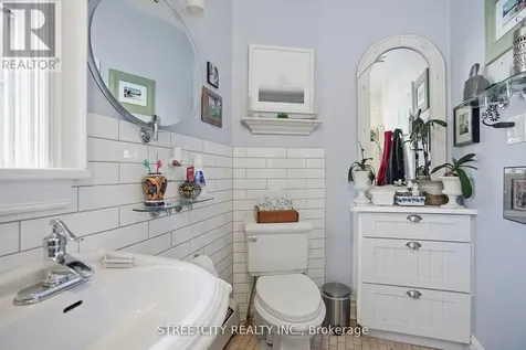 82 Wellington Street St. Thomas ON N5R 2R2