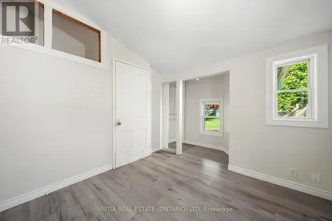 12 Woodworth Avenue St. Thomas ON N5P 3J2