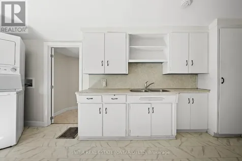 12 Woodworth Avenue St. Thomas ON N5P 3J2