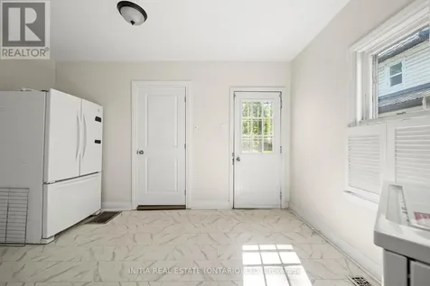 12 Woodworth Avenue St. Thomas ON N5P 3J2
