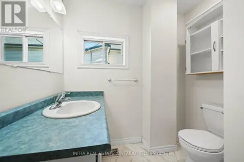 12 Woodworth Avenue St. Thomas ON N5P 3J2