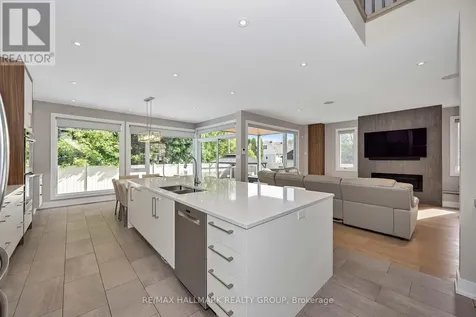 88 Withrow Avenue Ottawa ON K2G 2J3