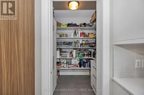 88 Withrow Avenue Ottawa ON K2G 2J3