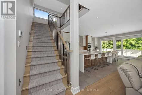 88 Withrow Avenue Ottawa ON K2G 2J3