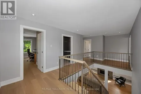 88 Withrow Avenue Ottawa ON K2G 2J3