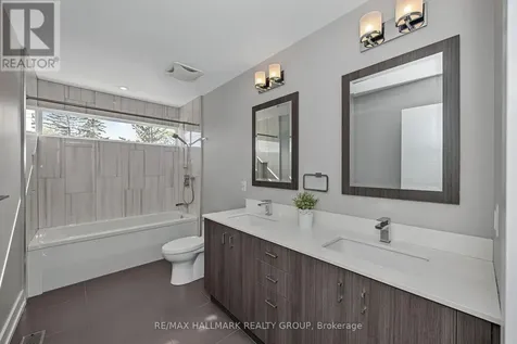 88 Withrow Avenue Ottawa ON K2G 2J3