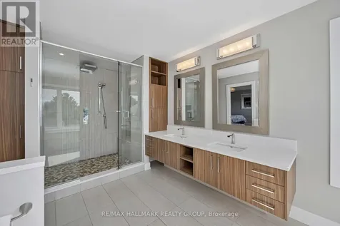 88 Withrow Avenue Ottawa ON K2G 2J3