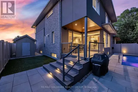 88 Withrow Avenue Ottawa ON K2G 2J3