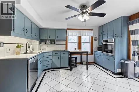 1288 Cabana Road West Windsor ON N9G 1C1