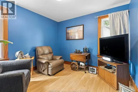 1288 Cabana Road West Windsor ON N9G 1C1