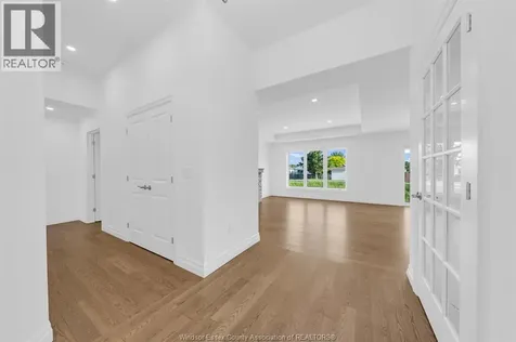 12175 Ducharme Lane Mcgregor ON N0R 1J0