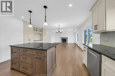12175 Ducharme Lane Mcgregor ON N0R 1J0