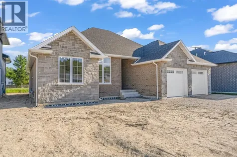 12175 Ducharme Lane Mcgregor ON N0R 1J0