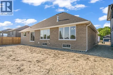 12175 Ducharme Lane Mcgregor ON N0R 1J0