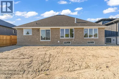 12175 Ducharme Lane Mcgregor ON N0R 1J0