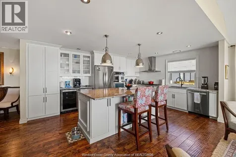 1695 Heritage Kingsville ON N9Y 2E6