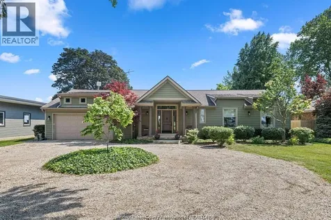 1695 Heritage Kingsville ON N9Y 2E6