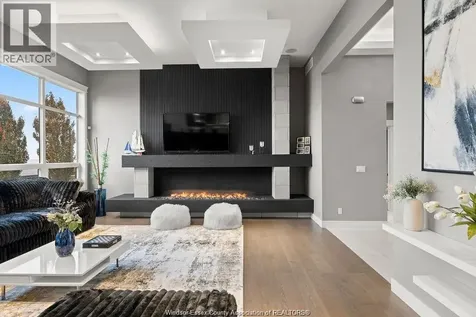 371 Charron Beach Lakeshore ON N8L 0G2